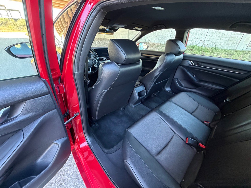 2019 Honda Accord Image 19