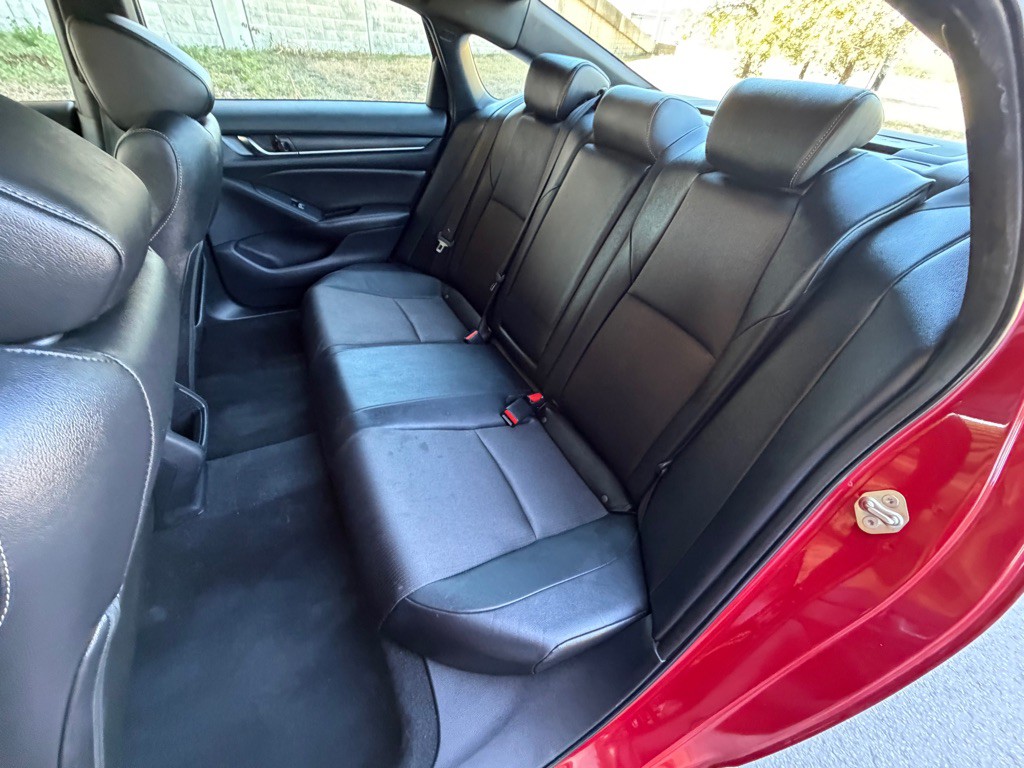 2019 Honda Accord Image 20