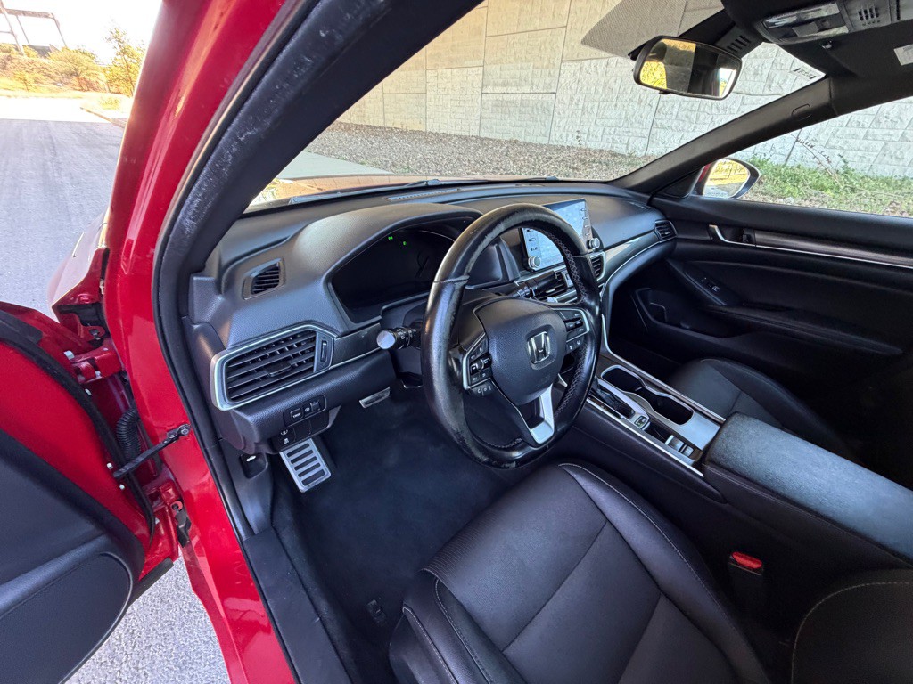 2019 Honda Accord Image 24