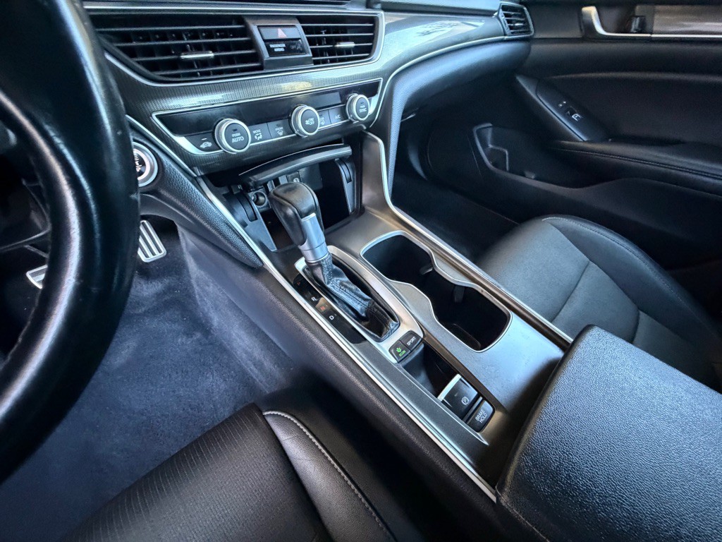 2019 Honda Accord Image 26