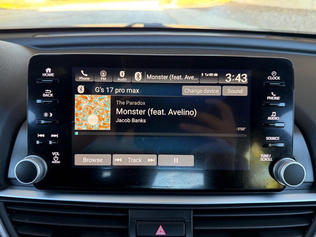 2019 Honda Accord Image 28