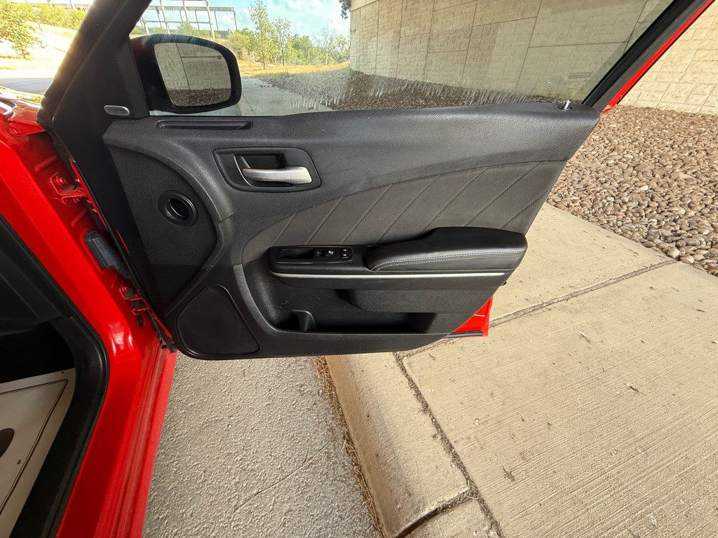 2020 Dodge Charger Image 12