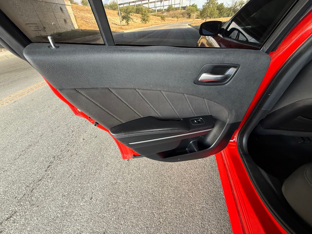 2020 Dodge Charger Image 18