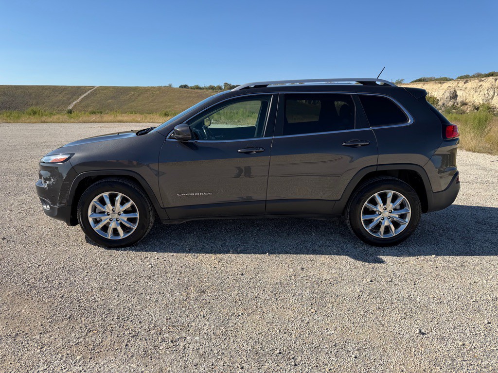 2015 Jeep Cherokee Image 3