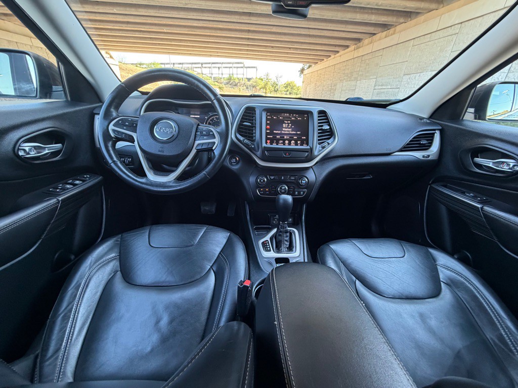 2015 Jeep Cherokee Image 21