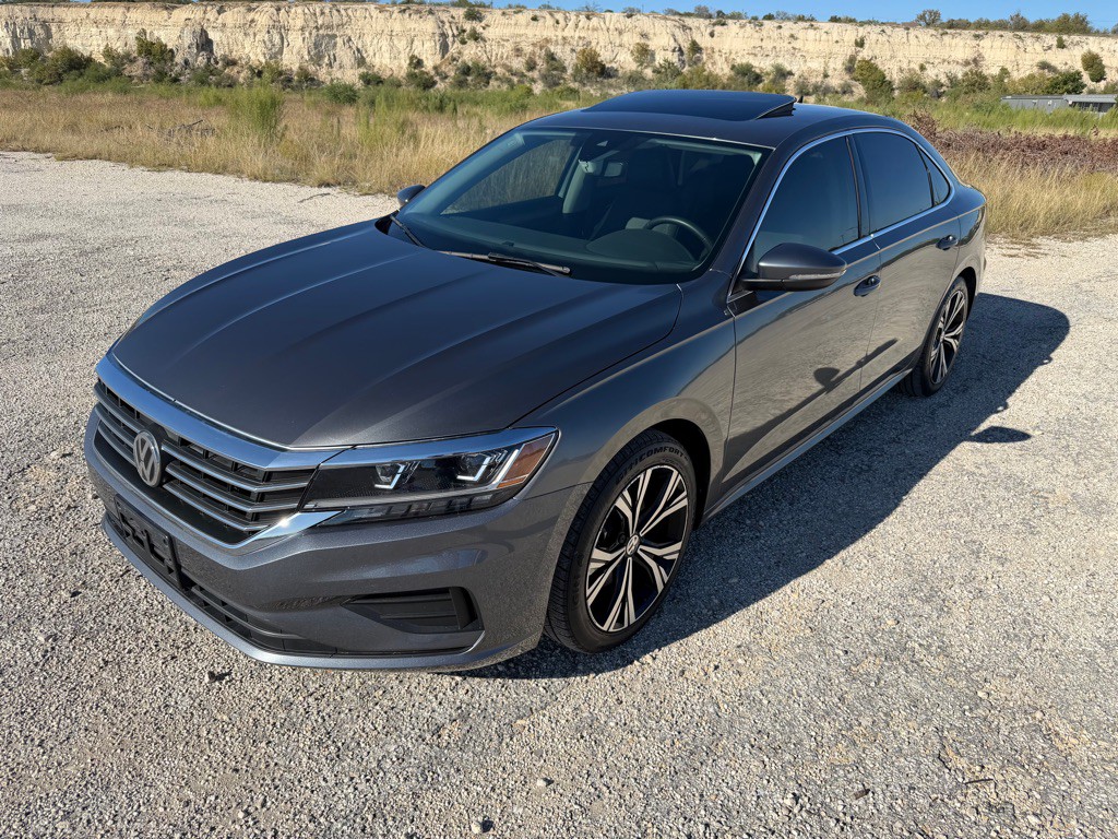 2021 Volkswagen Passat Image 1