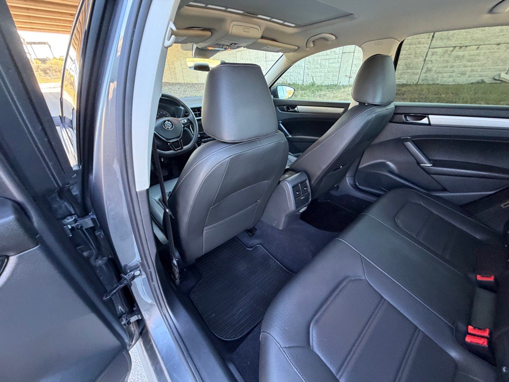 2021 Volkswagen Passat Image 19