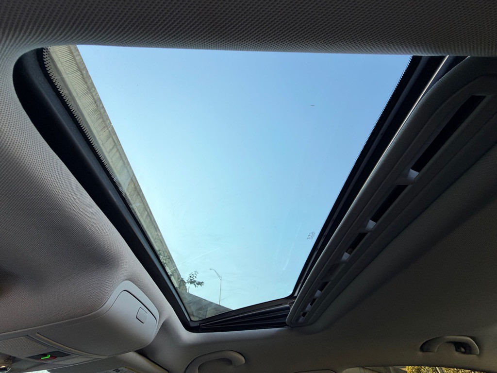 2021 Volkswagen Passat Image 27