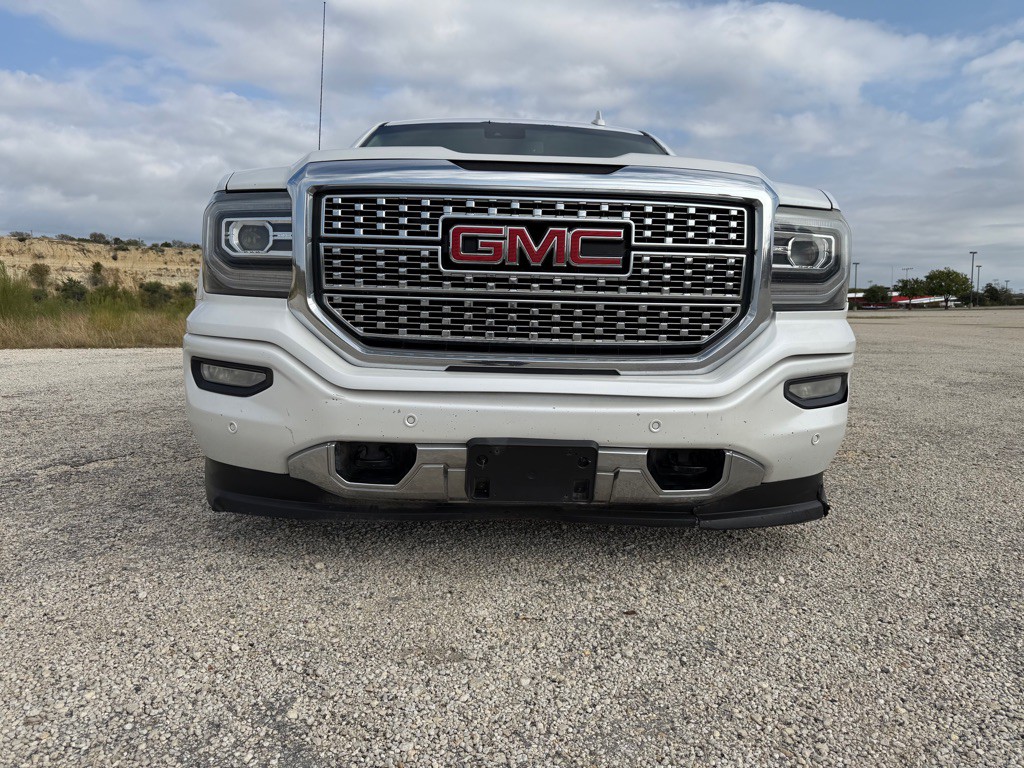 2017 GMC Sierra Image 5
