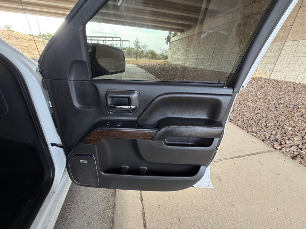 2017 GMC Sierra Image 12