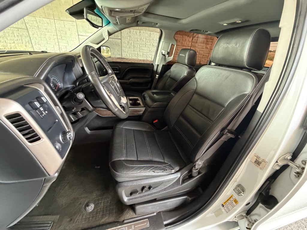 2017 GMC Sierra Image 25