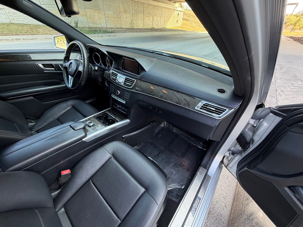 2016 Mercedes-Benz E-Class Image 13