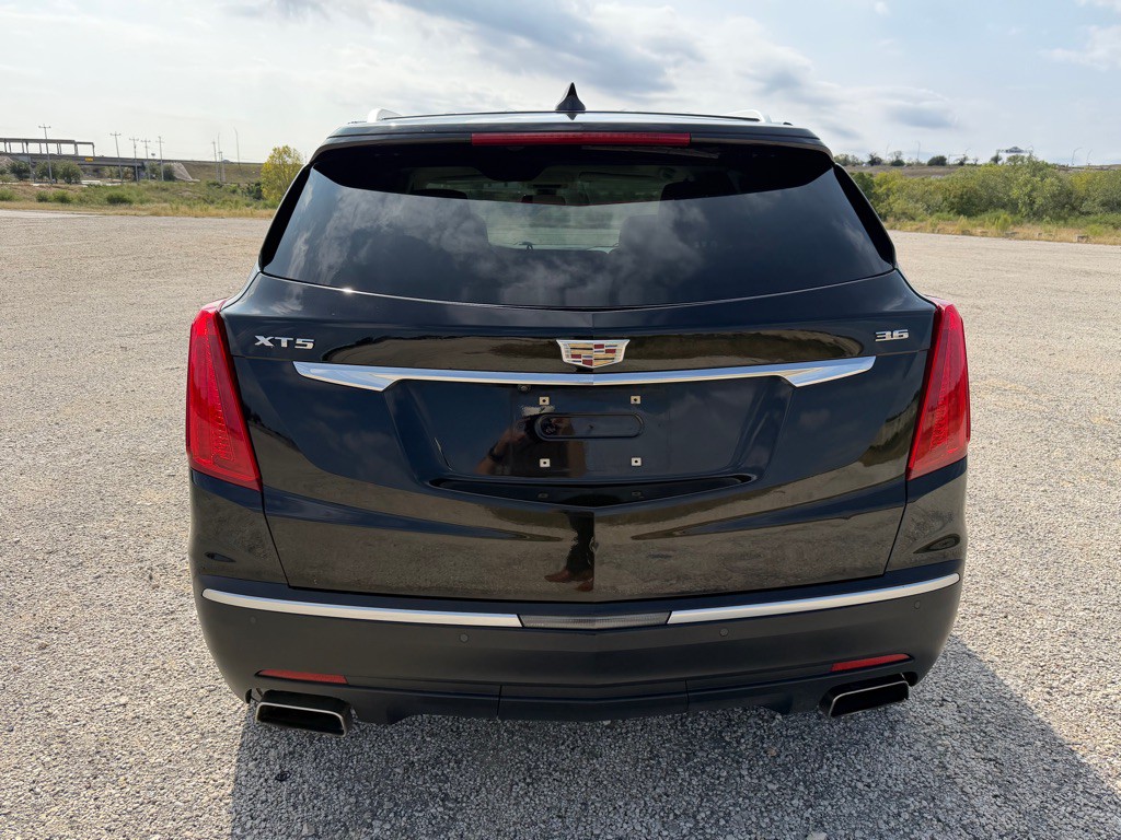 2018 Cadillac XT5 Image 10