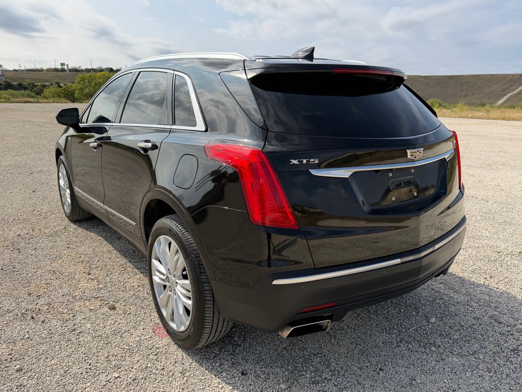 2018 Cadillac XT5 Image 11