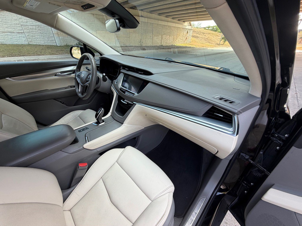 2018 Cadillac XT5 Image 13