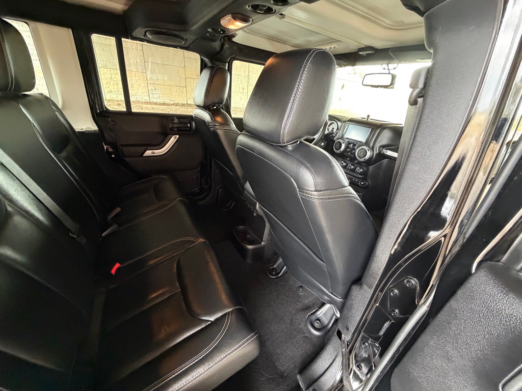 2014 Jeep Wrangler Unlimited Image 16