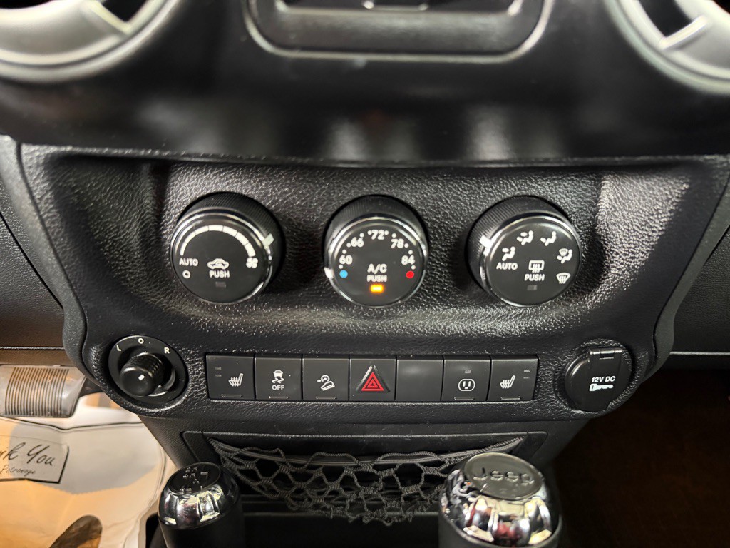 2014 Jeep Wrangler Unlimited Image 30