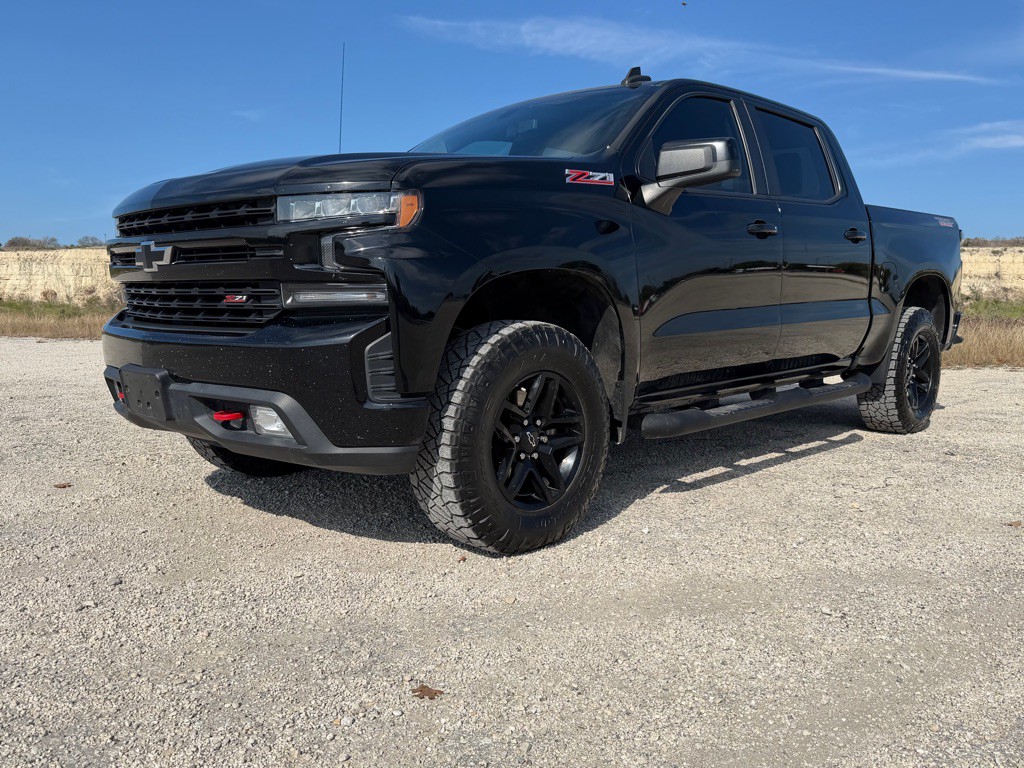 2021 Chevrolet Silverado 1500 Image 2
