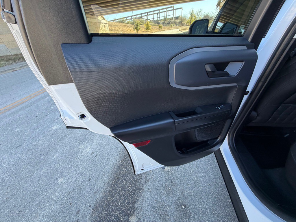 2021 Ford Bronco Image 18