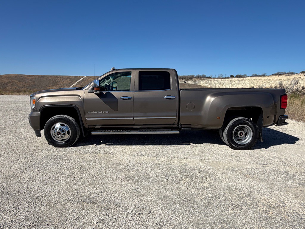 2015 GMC Sierra Image 3