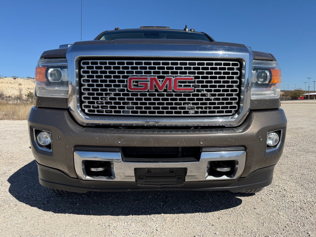 2015 GMC Sierra Image 5