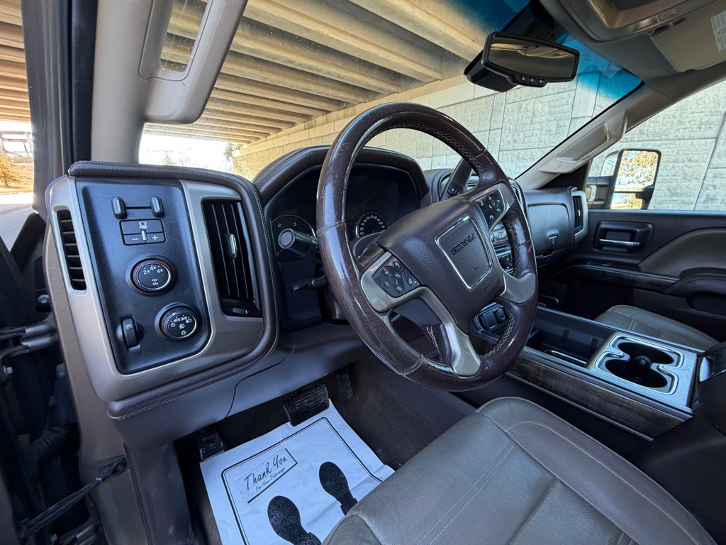 2015 GMC Sierra Image 24