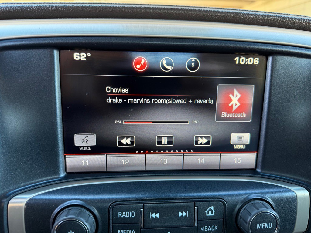 2015 GMC Sierra Image 33