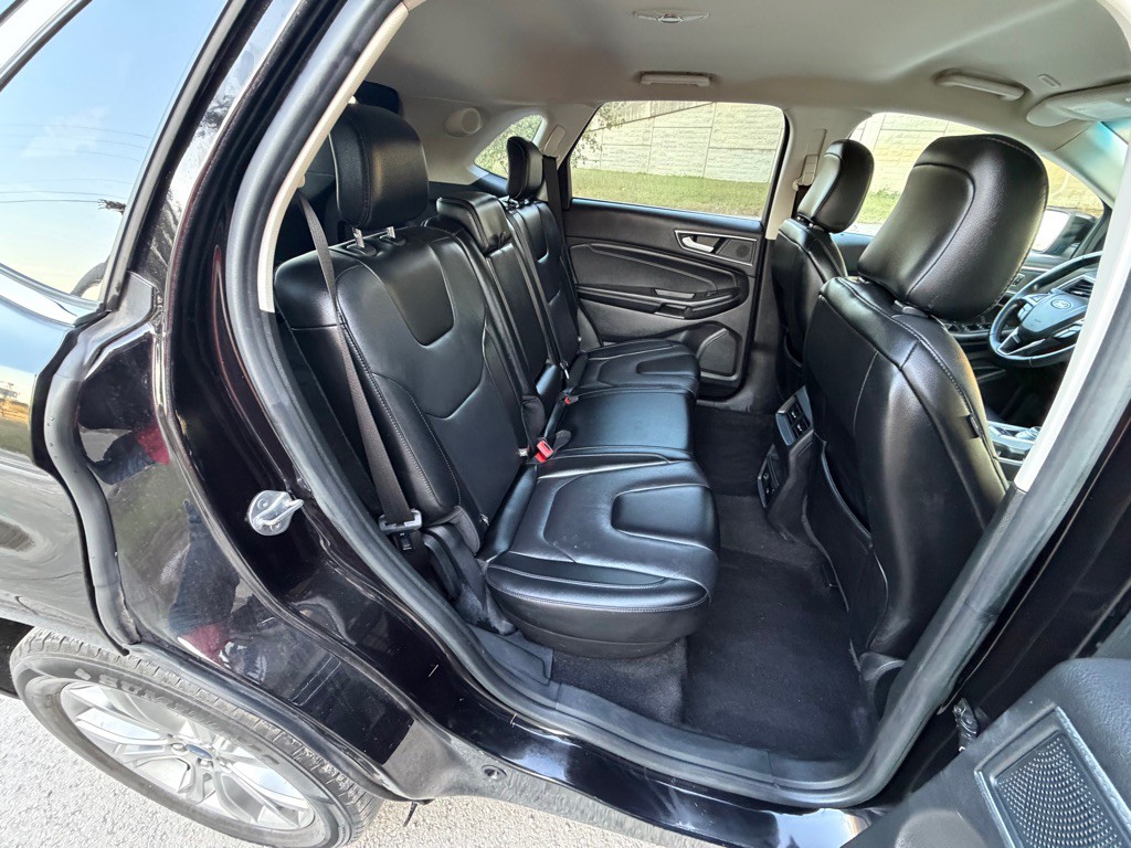 2021 Ford Edge Image 17