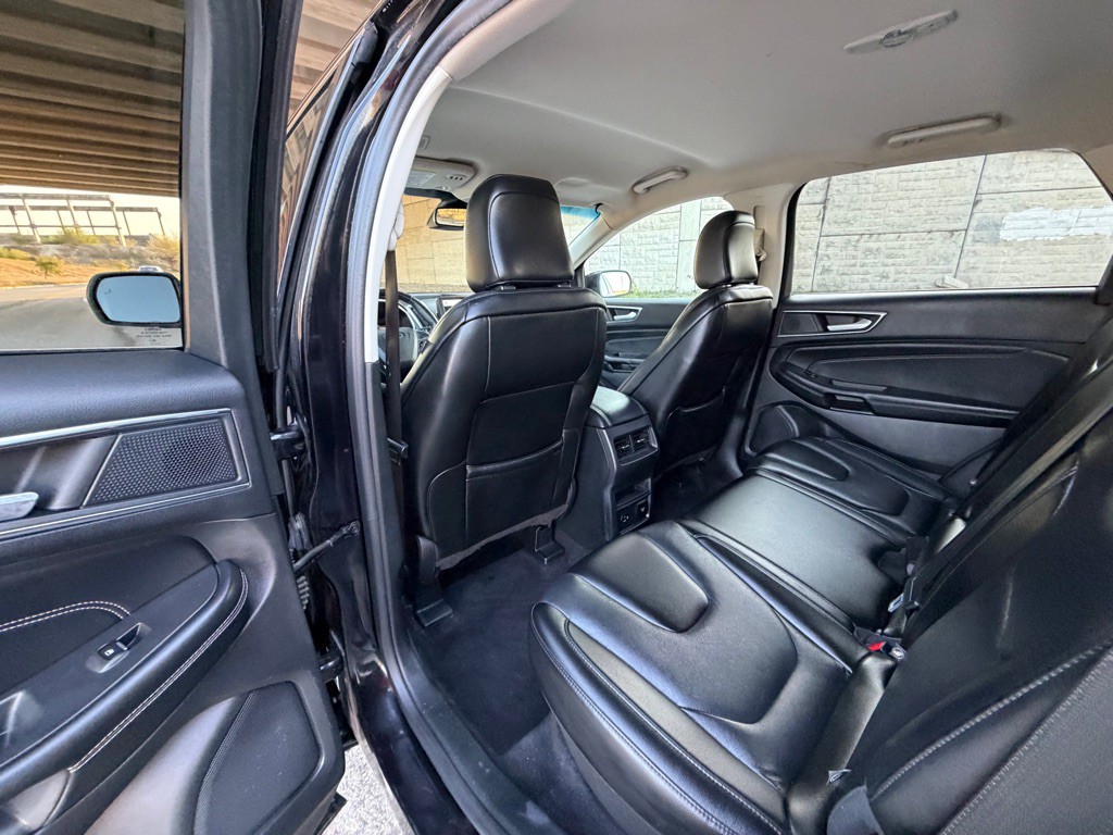 2021 Ford Edge Image 19