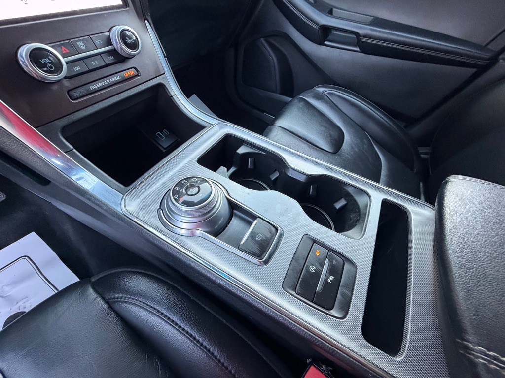 2021 Ford Edge Image 27