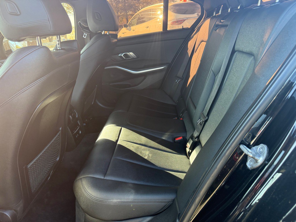 2020 BMW 3 Series Image 17