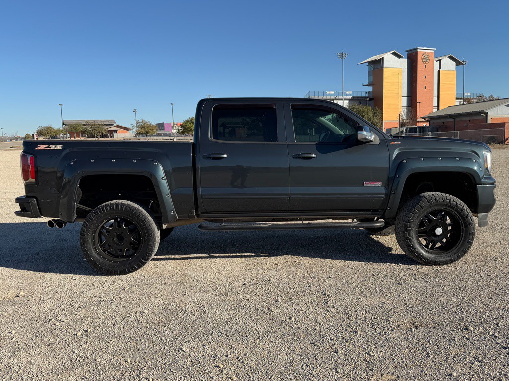 2018 GMC Sierra Image 8