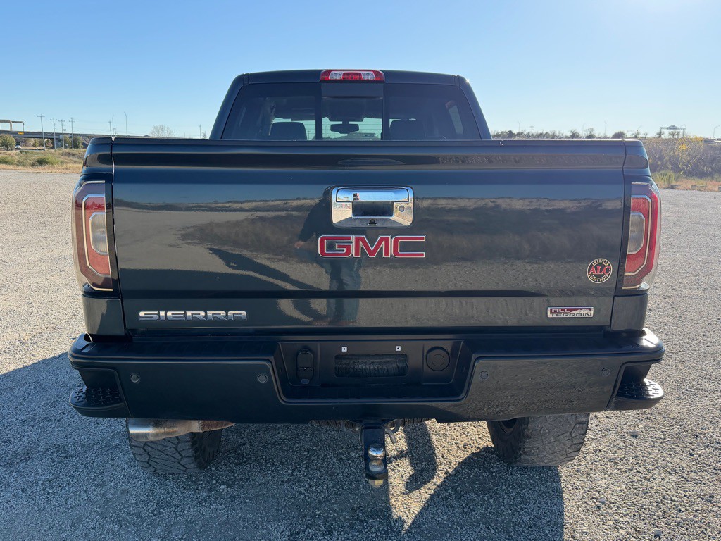 2018 GMC Sierra Image 10
