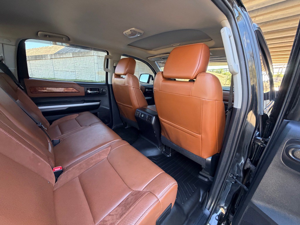 2014 Toyota Tundra Image 16