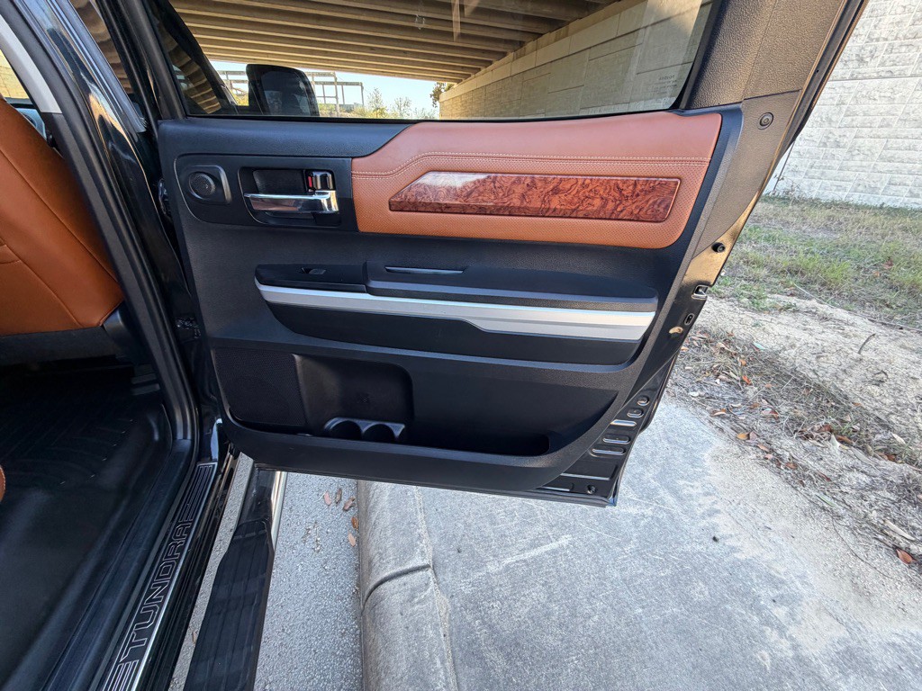 2014 Toyota Tundra Image 15