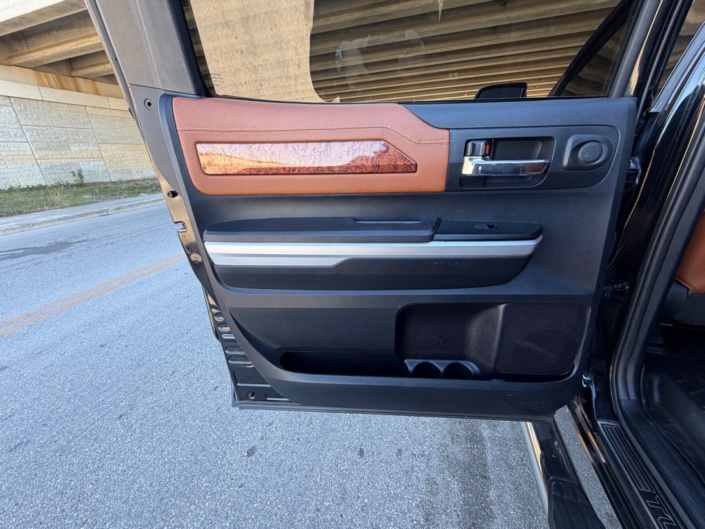 2014 Toyota Tundra Image 18