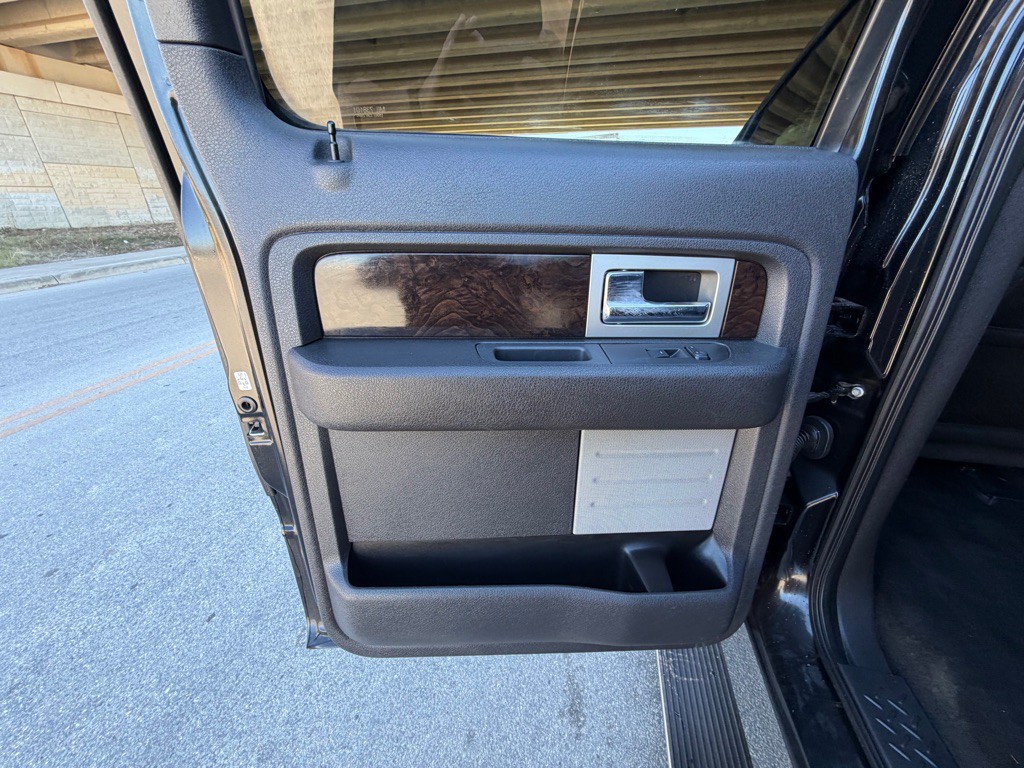 2014 Ford F-150 Image 18