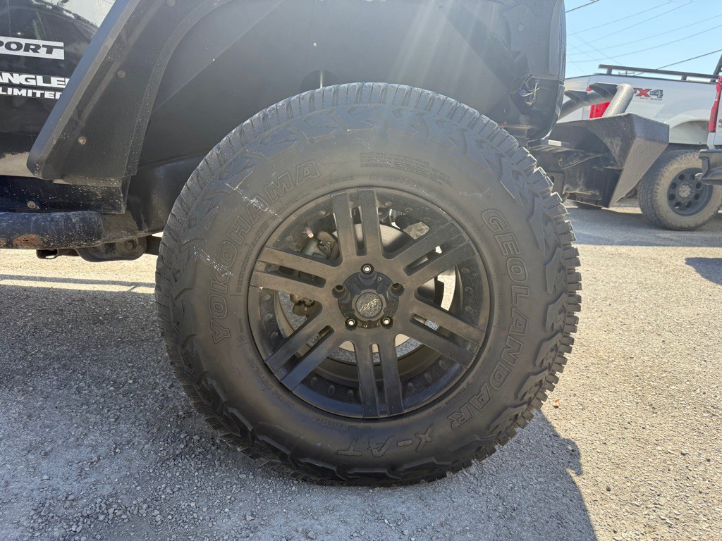 2012 Jeep Wrangler Unlimited Image 24