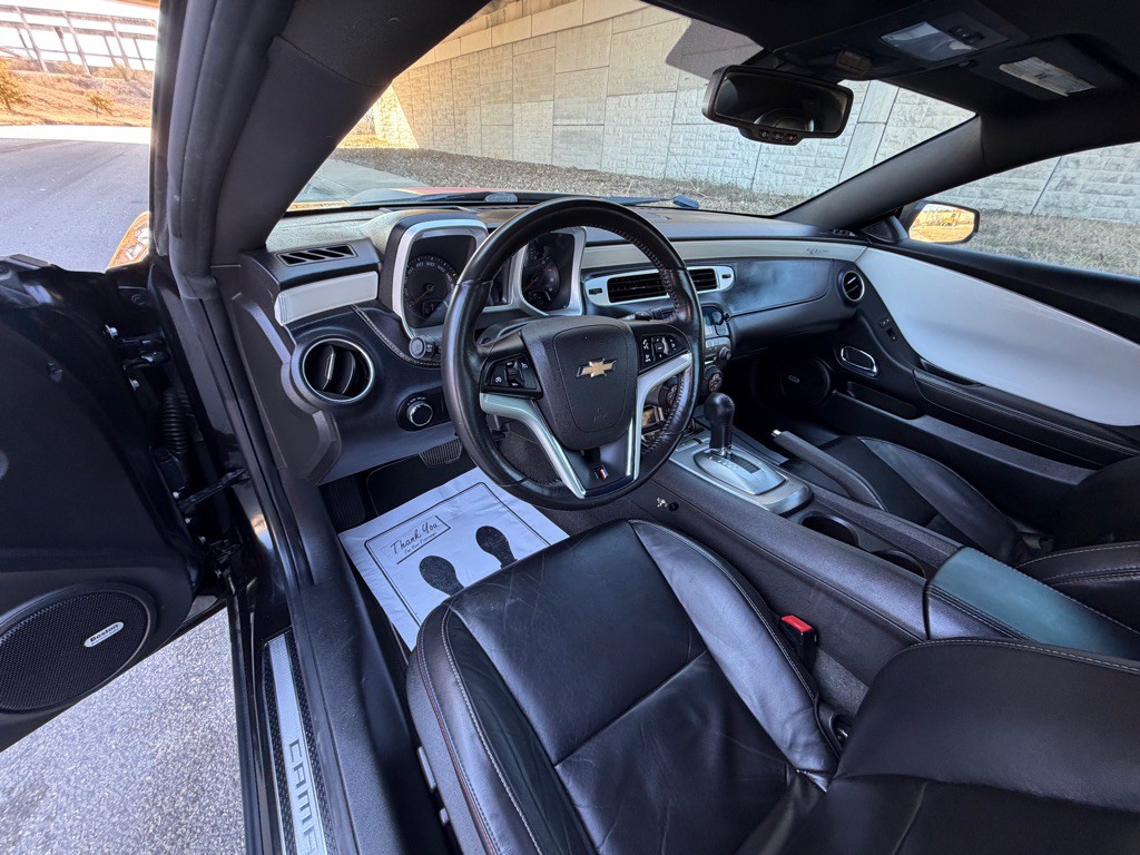 2012 Chevrolet Camaro Image 18