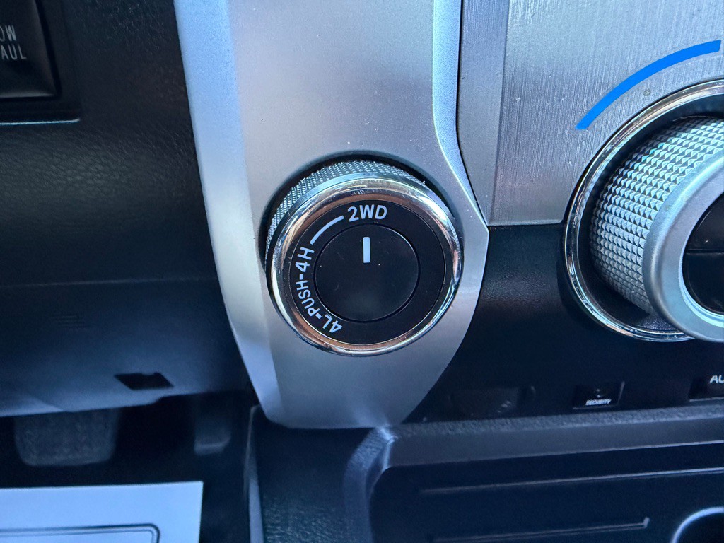 2014 Toyota Tundra Image 36