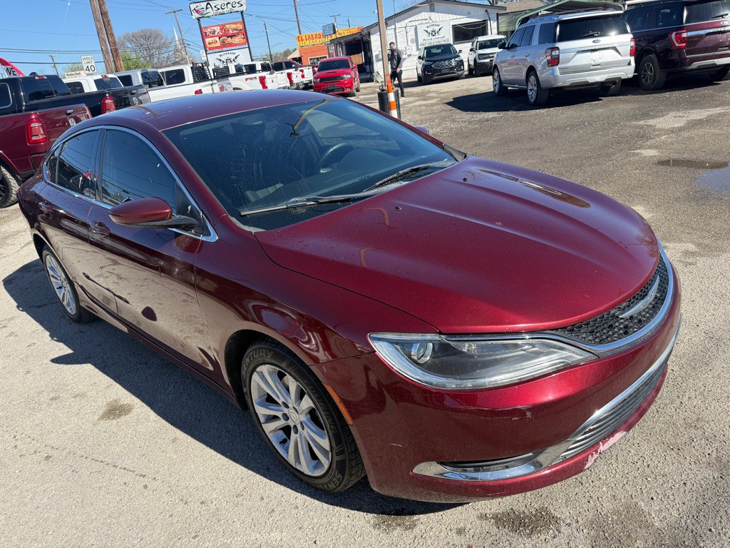 2016 Chrysler 200 Image 12