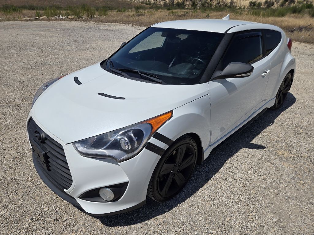 2014 Hyundai Veloster Image 2