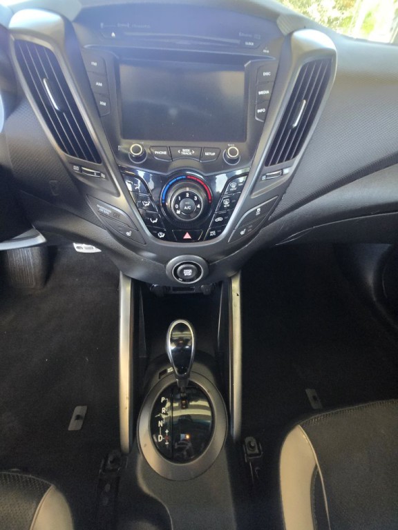 2014 Hyundai Veloster Image 49