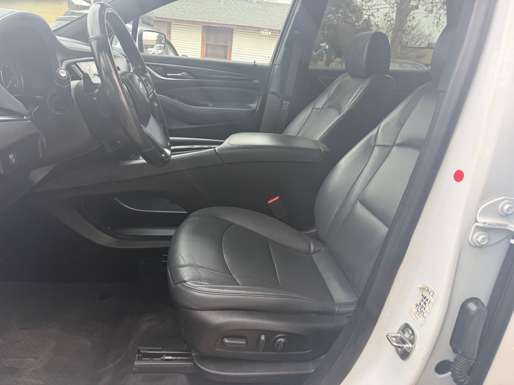 2023 Buick Enclave Image 10