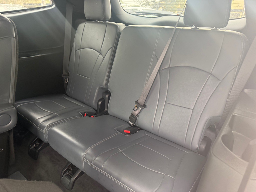 2023 Buick Enclave Image 16