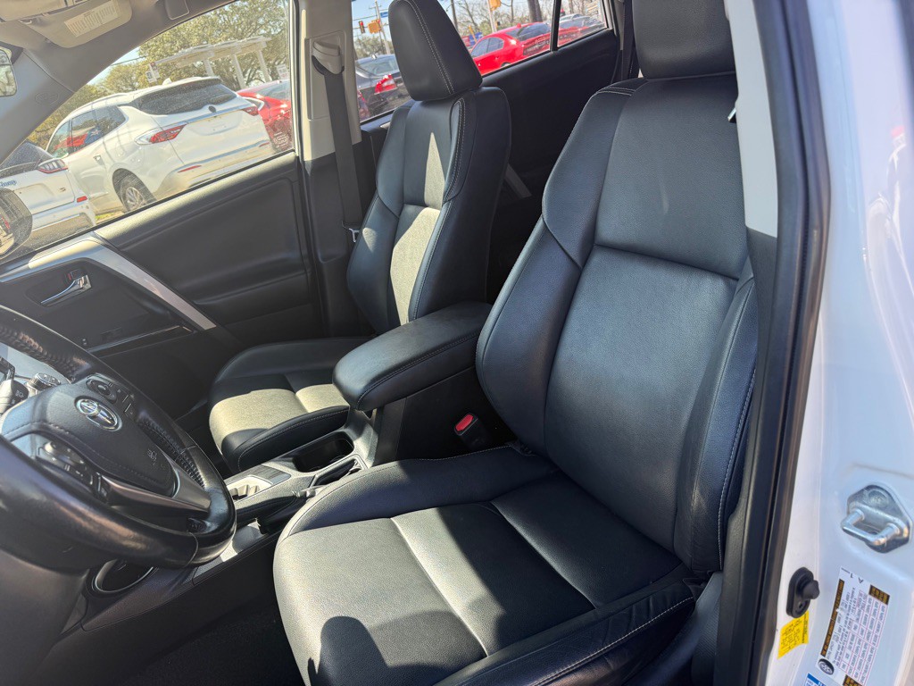 2018 Toyota Rav4 Image 12