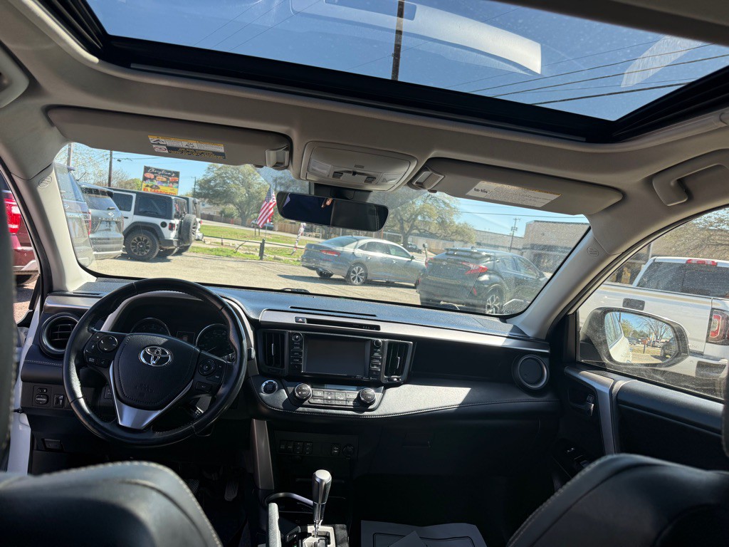 2018 Toyota Rav4 Image 21