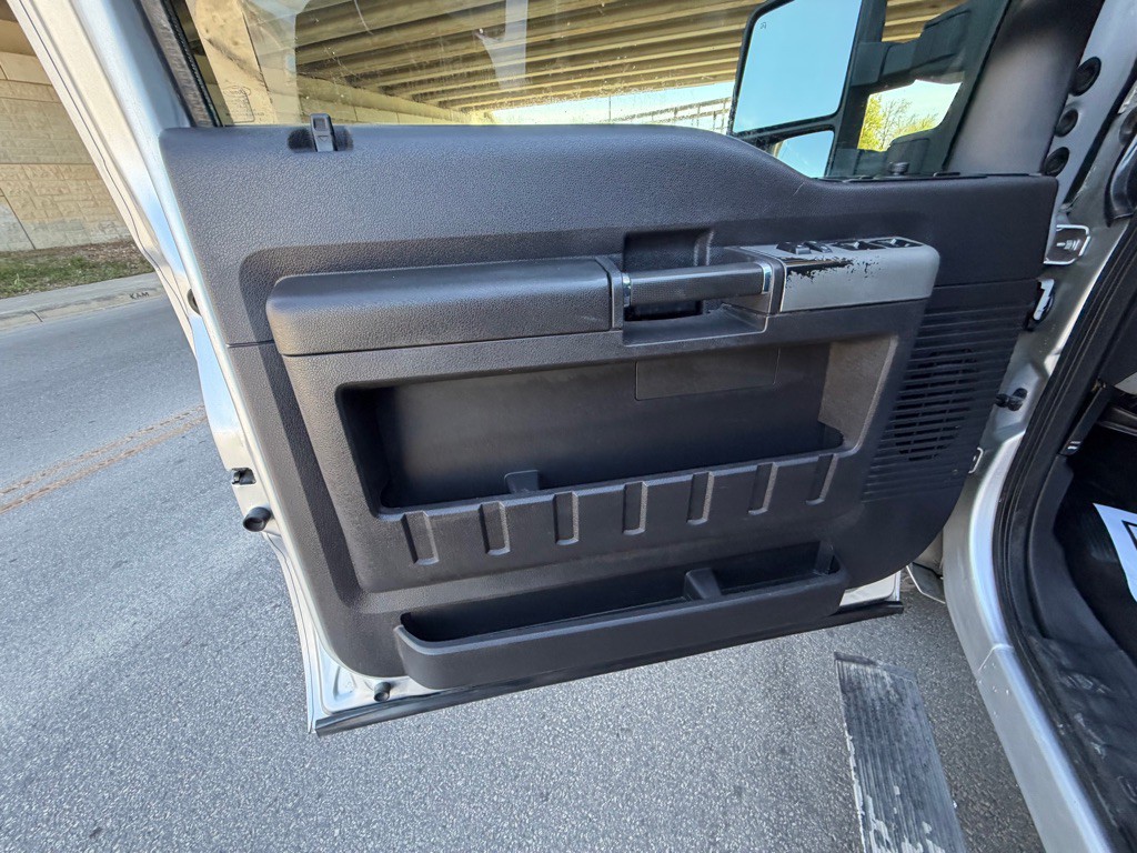 2016 Ford F-250 Image 23