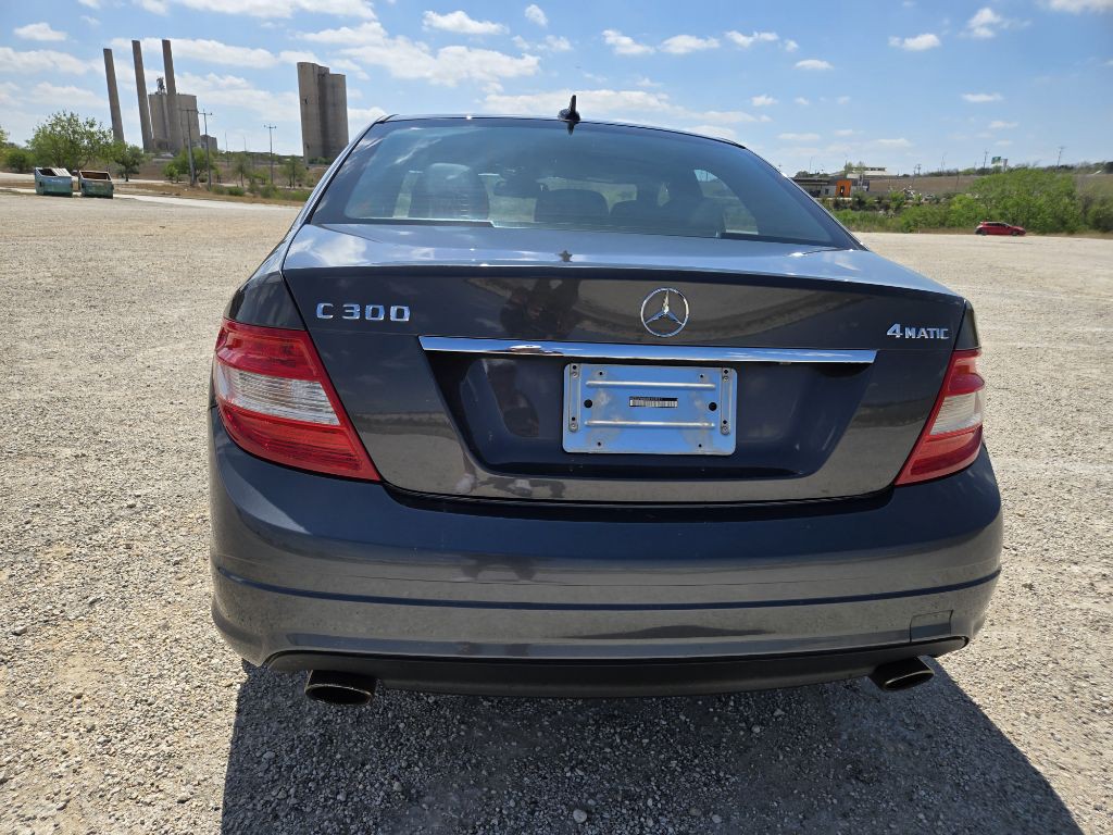 2011 Mercedes-Benz C-Class Image 5