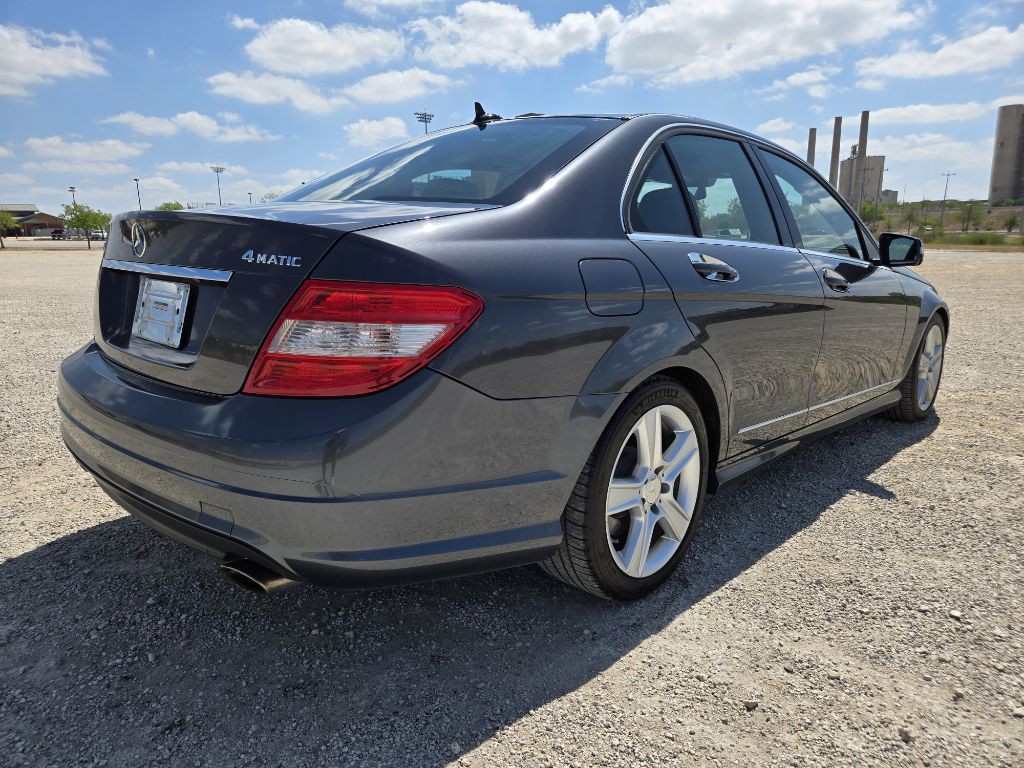2011 Mercedes-Benz C-Class Image 6